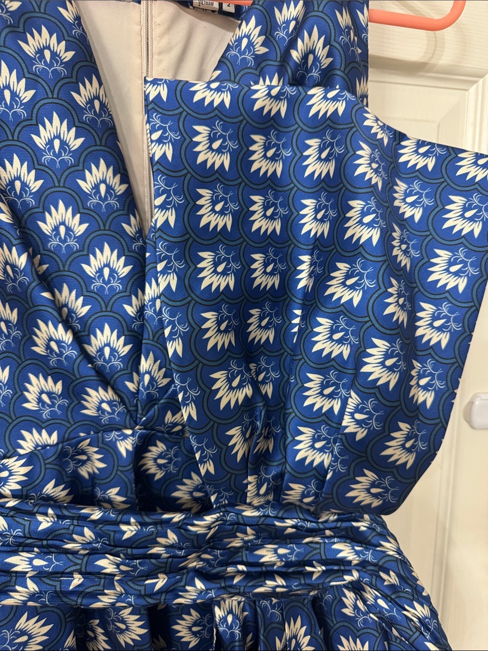 Sachin & Babi Sleeveless Blue Patterned Midi Dress with Tie Waist with Bow Size2 - Picture 3 of 5